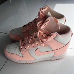 Nike womens dunk high